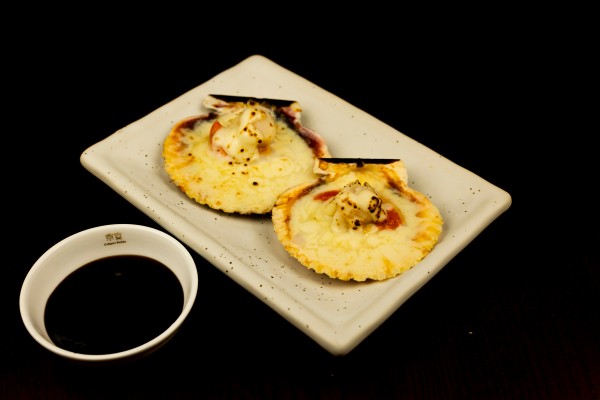 VIEIRAS CON QUESO FUNDIDO 2/UD