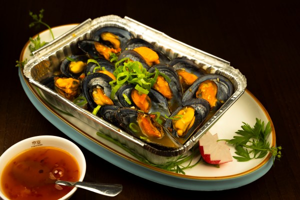 M105.MEJILLONES CON FIDEO DE ARROZ